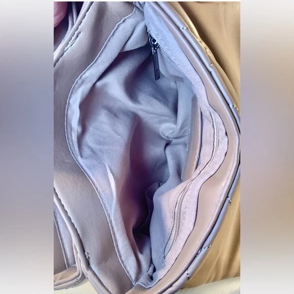 SOLD NWT Badgley Mischka Quilted Messenger Vegan Leather bag  in Taupe - Picture 11 of 14